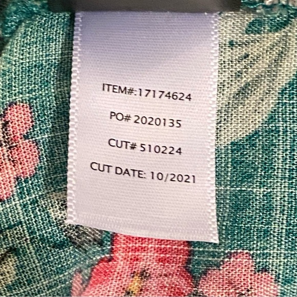 Torrid Floral Sleeveless Pullover Babydoll V Neck Button Tunic Top 00 (M/L) - Picture 10 of 12